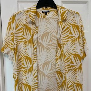 EXPRESS Button Down Short Sleeve Shirt